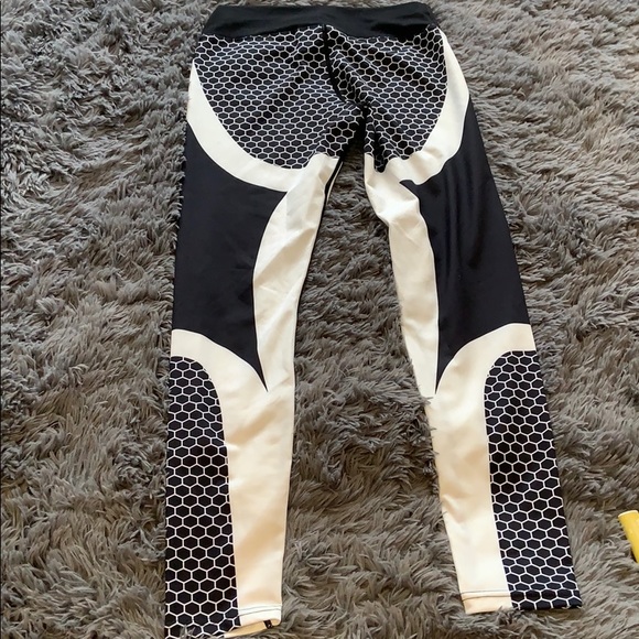 Boutique leggings - Picture 2 of 2